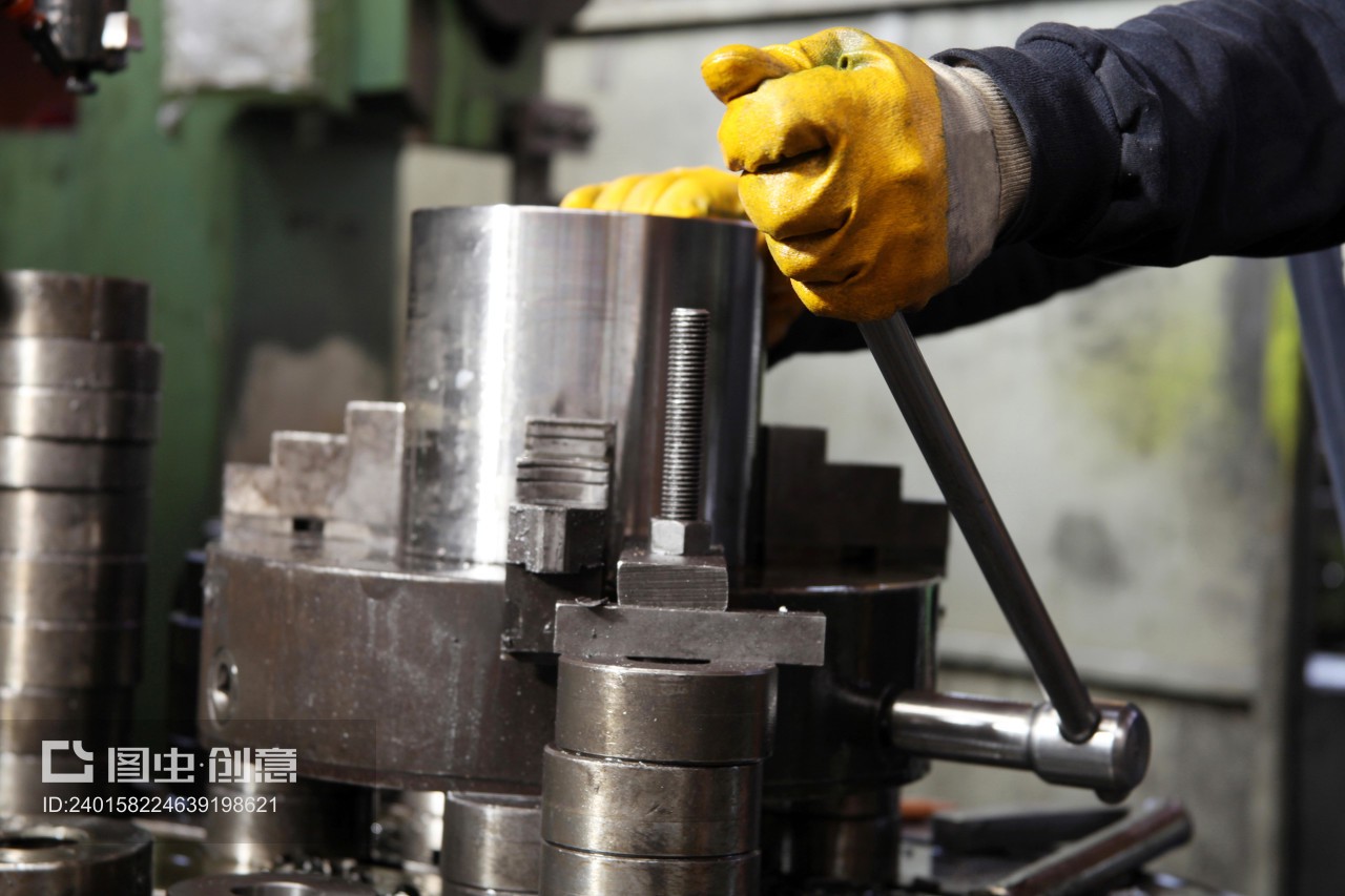 车床加工技术在金属制品研发中的创新与应用